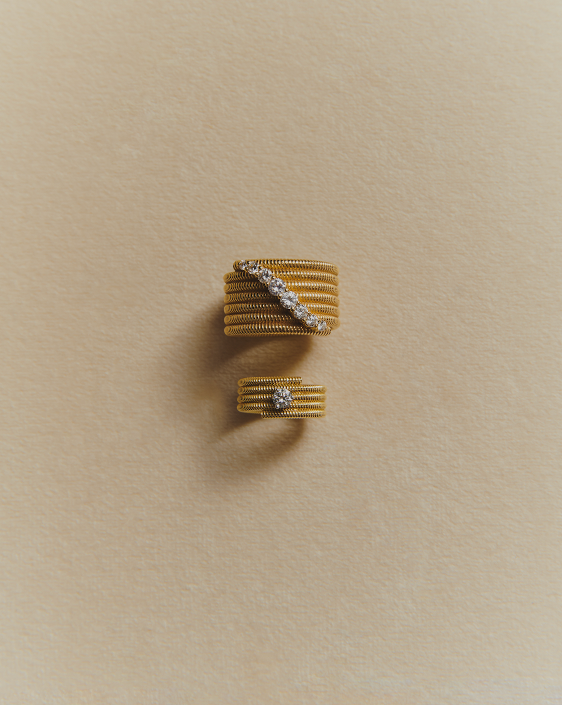 Anillo Cabo vueltas diamante meñique