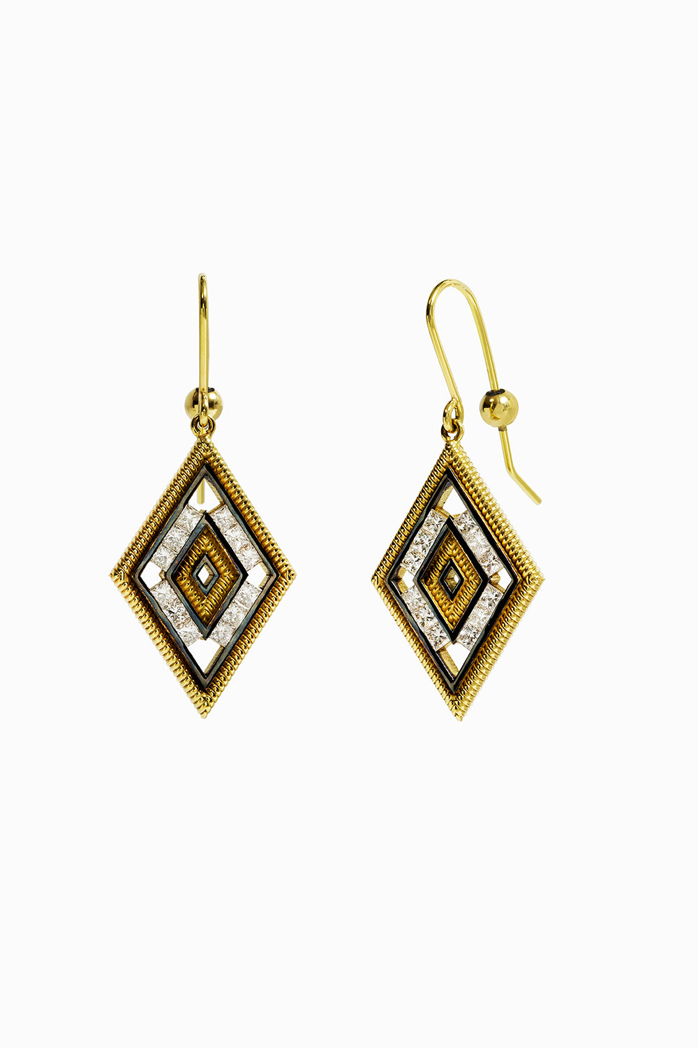 Cabo rombo hook earrings