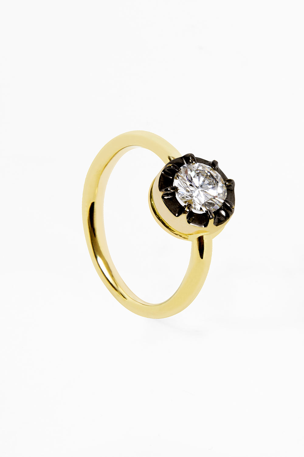 Midnight solitaire ring black