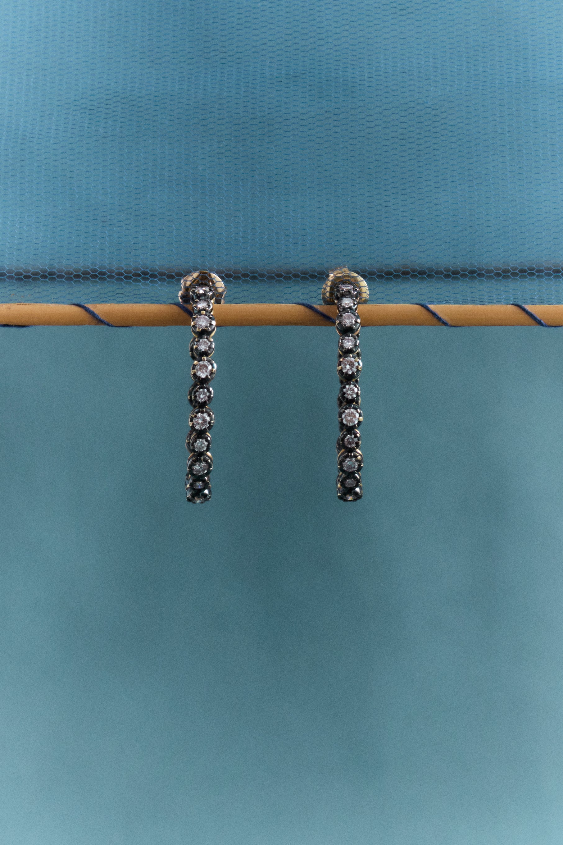 Midnight hoop earrings M