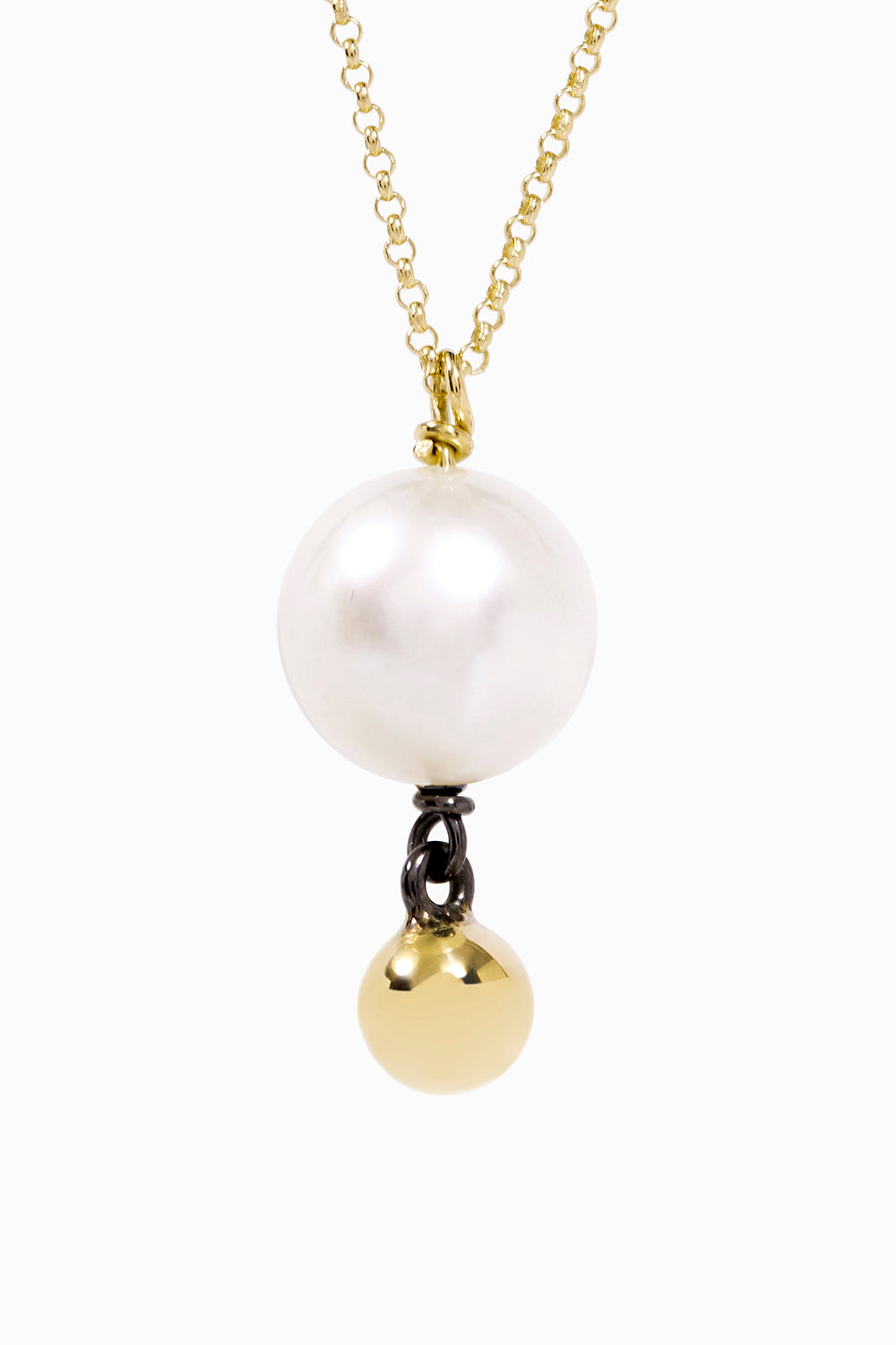 Pearl and ball pendant necklace