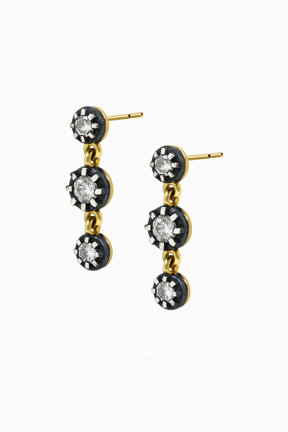 Midnight 3 diamonds earrings