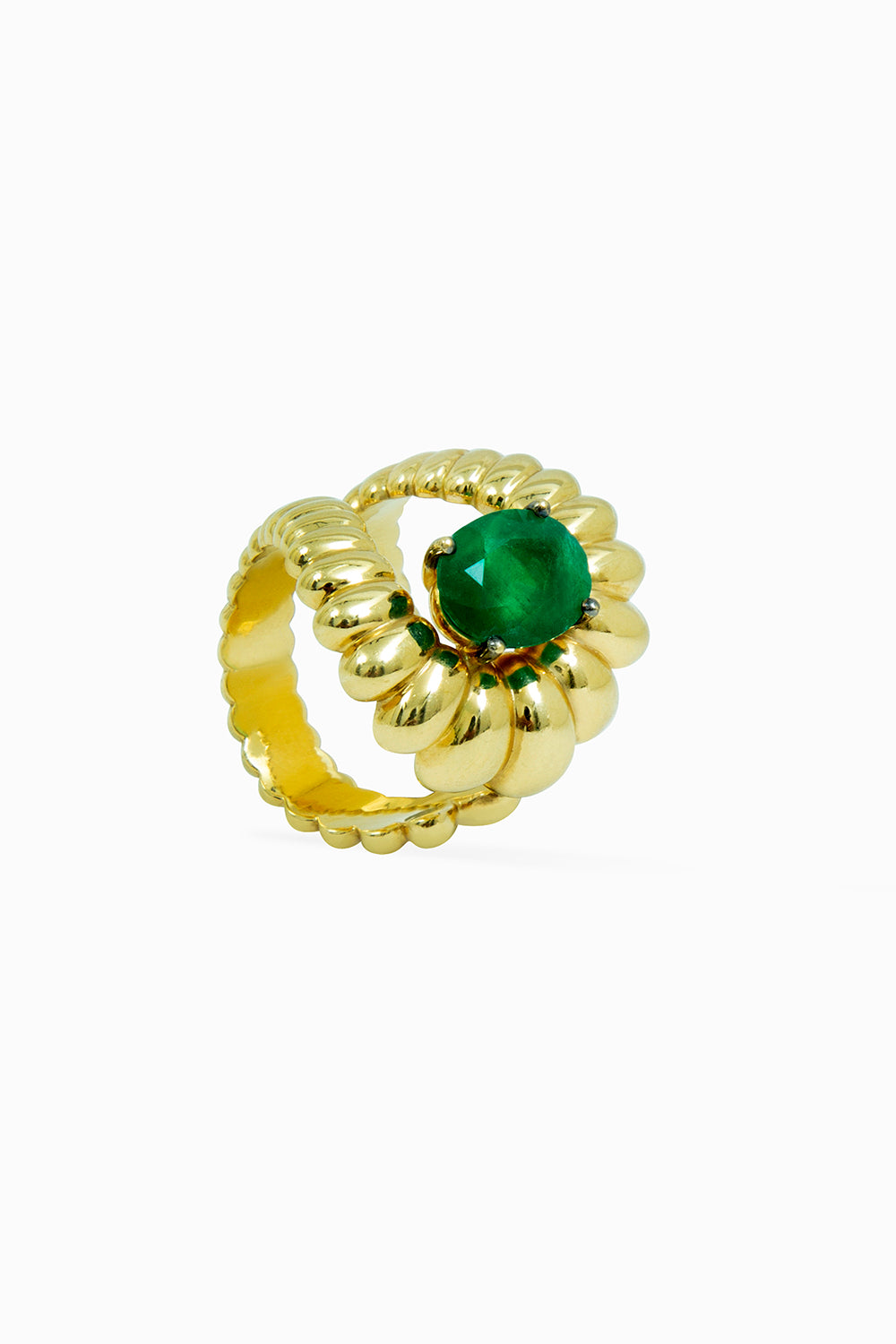 Spiral ring emerald