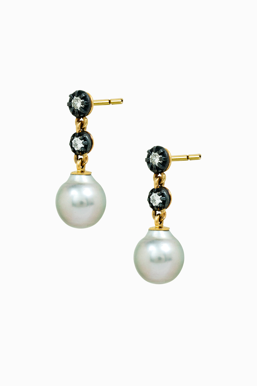 Midnight & light grey pearls earring