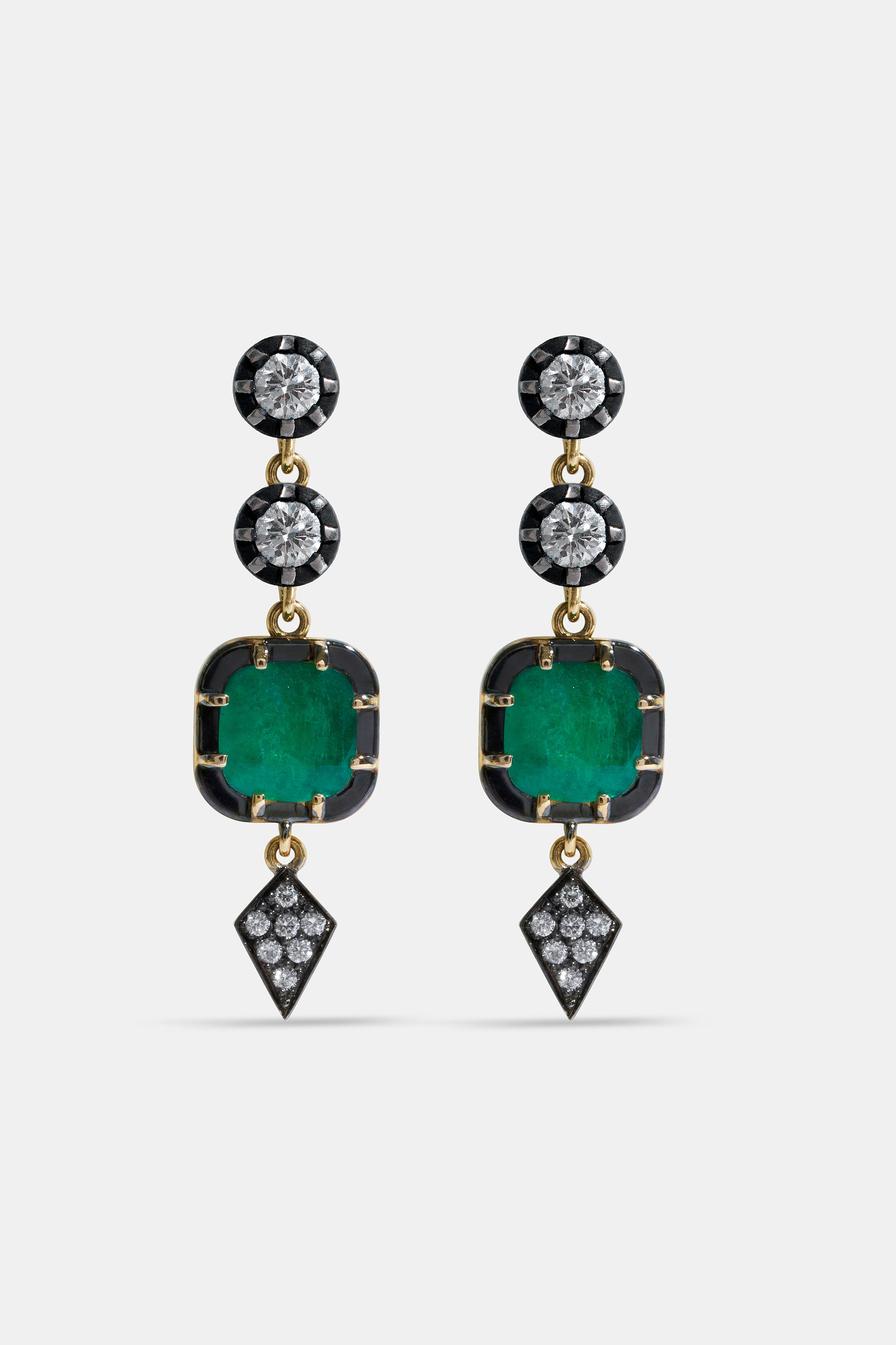 Cushion emeralds & diamonds earrings S