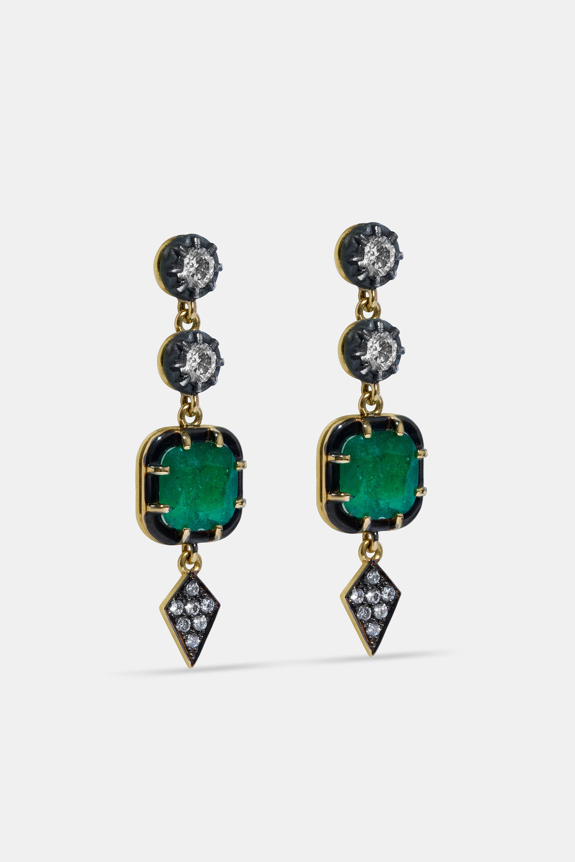 Cushion emeralds & diamonds earrings S