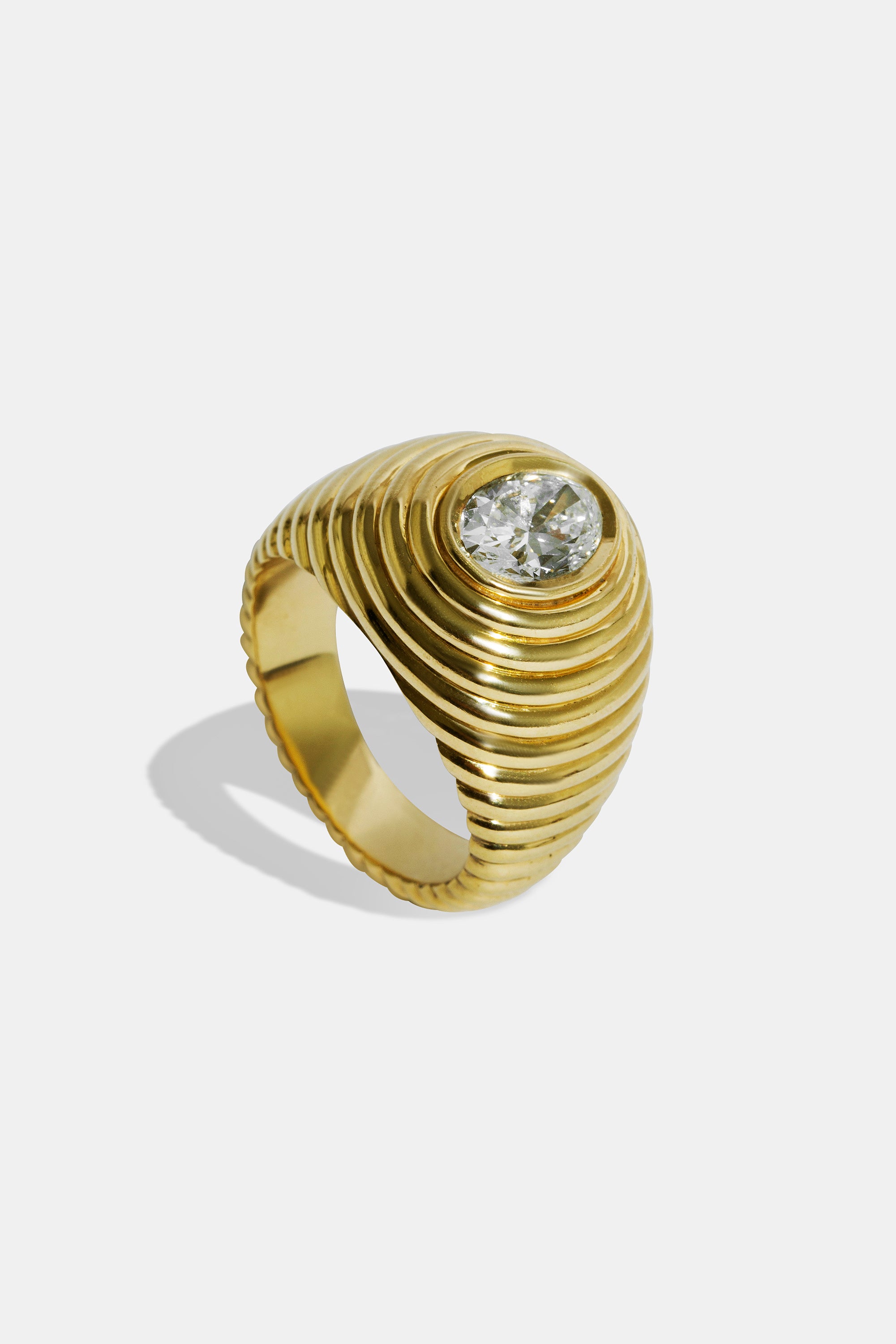 Miqui solitaire ring