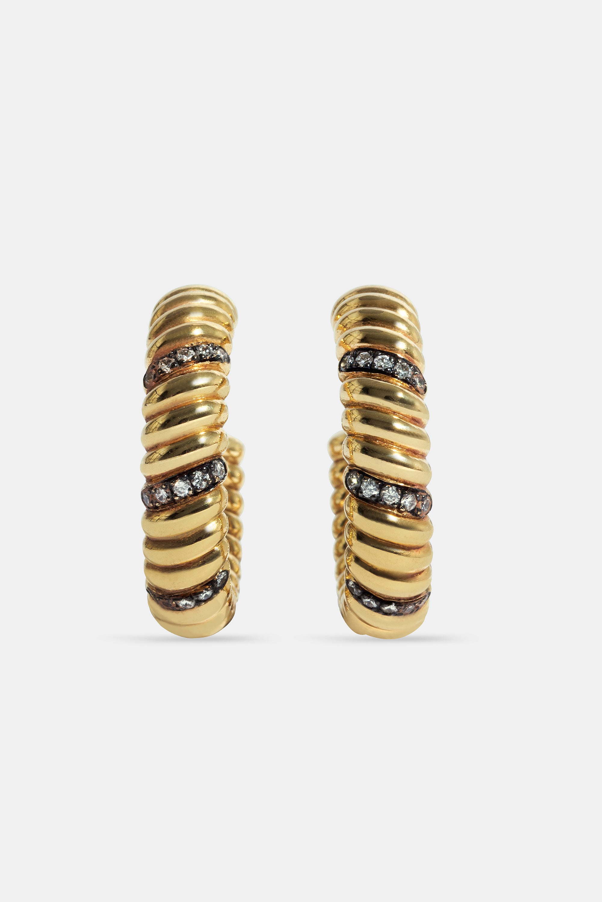 Rueda earrings with diamonds