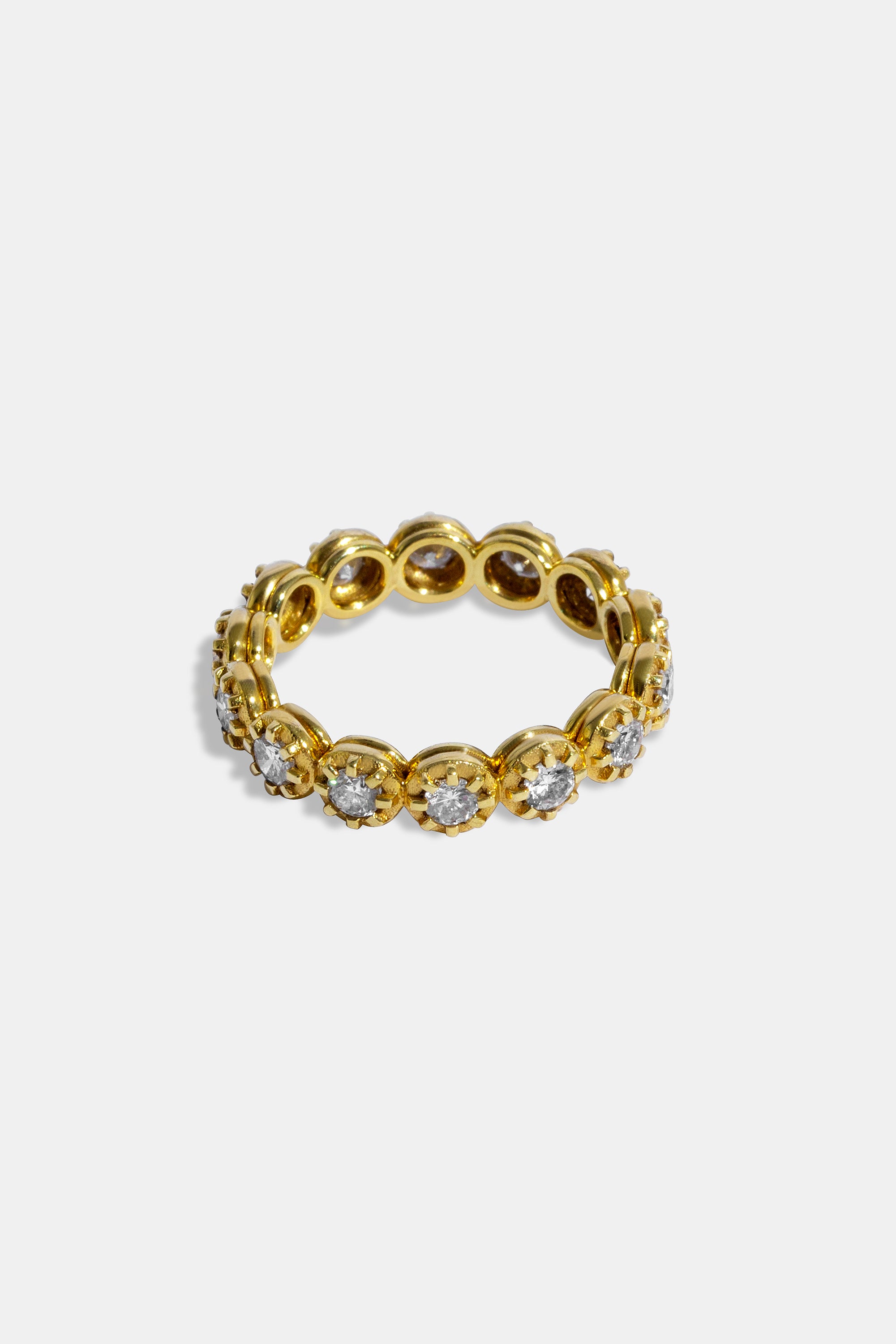 Anitta engagement yellow ring