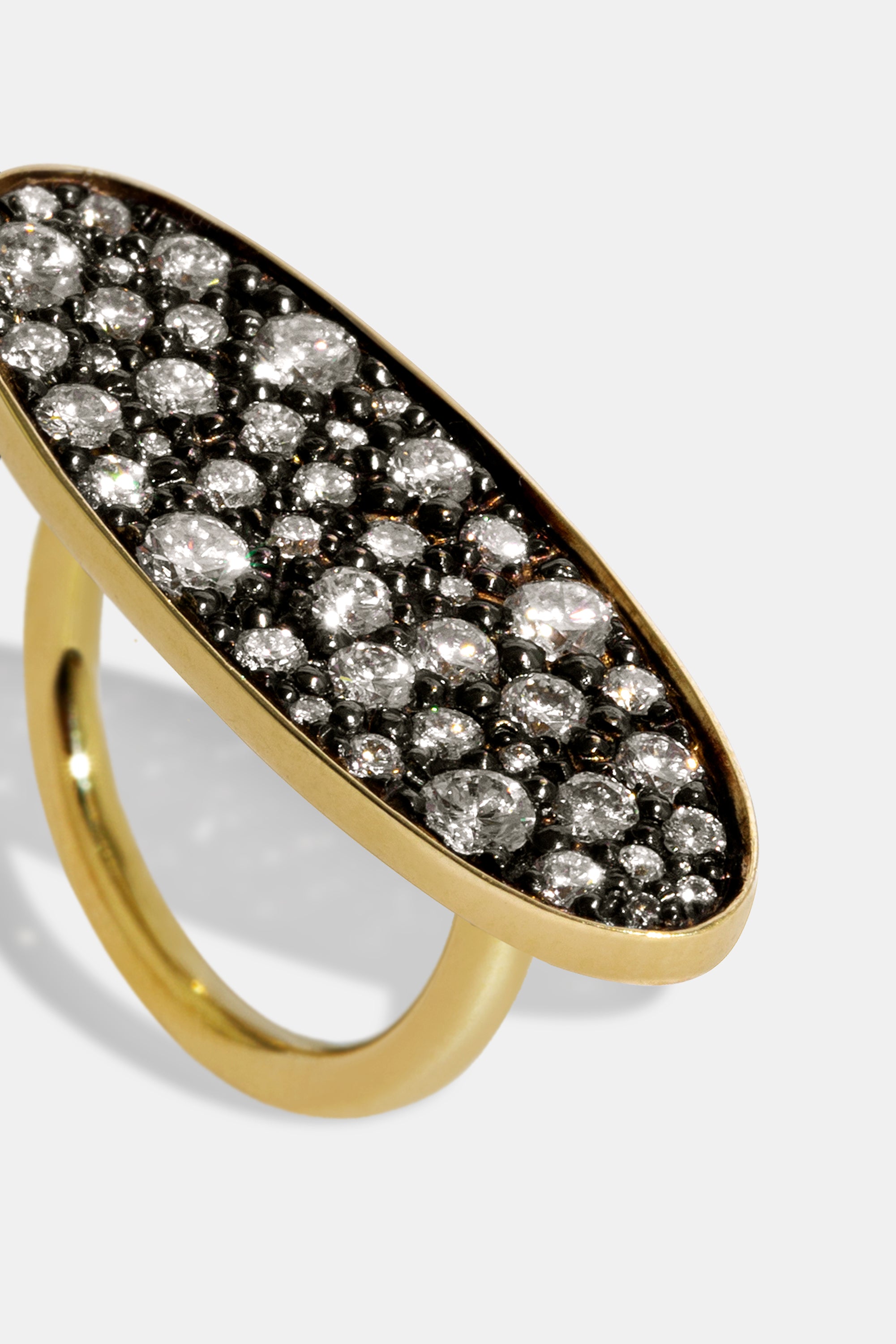 Midnight flat oval ring