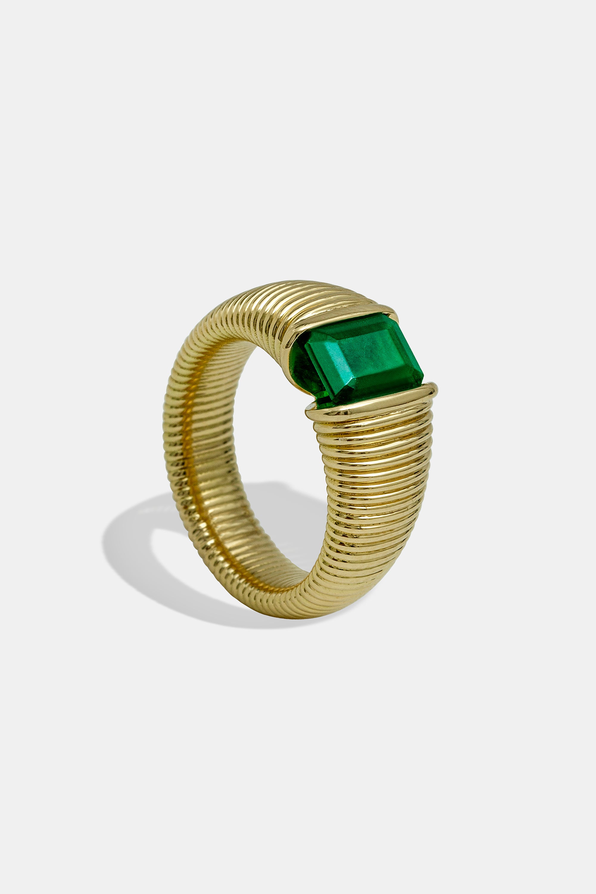 Rows ring emerald