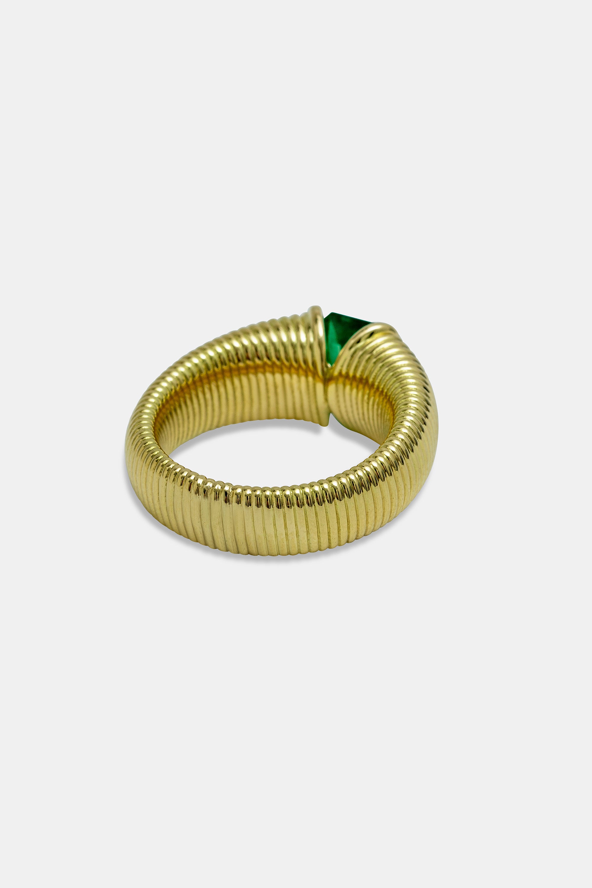 Anillo solitario esmeralda cushion