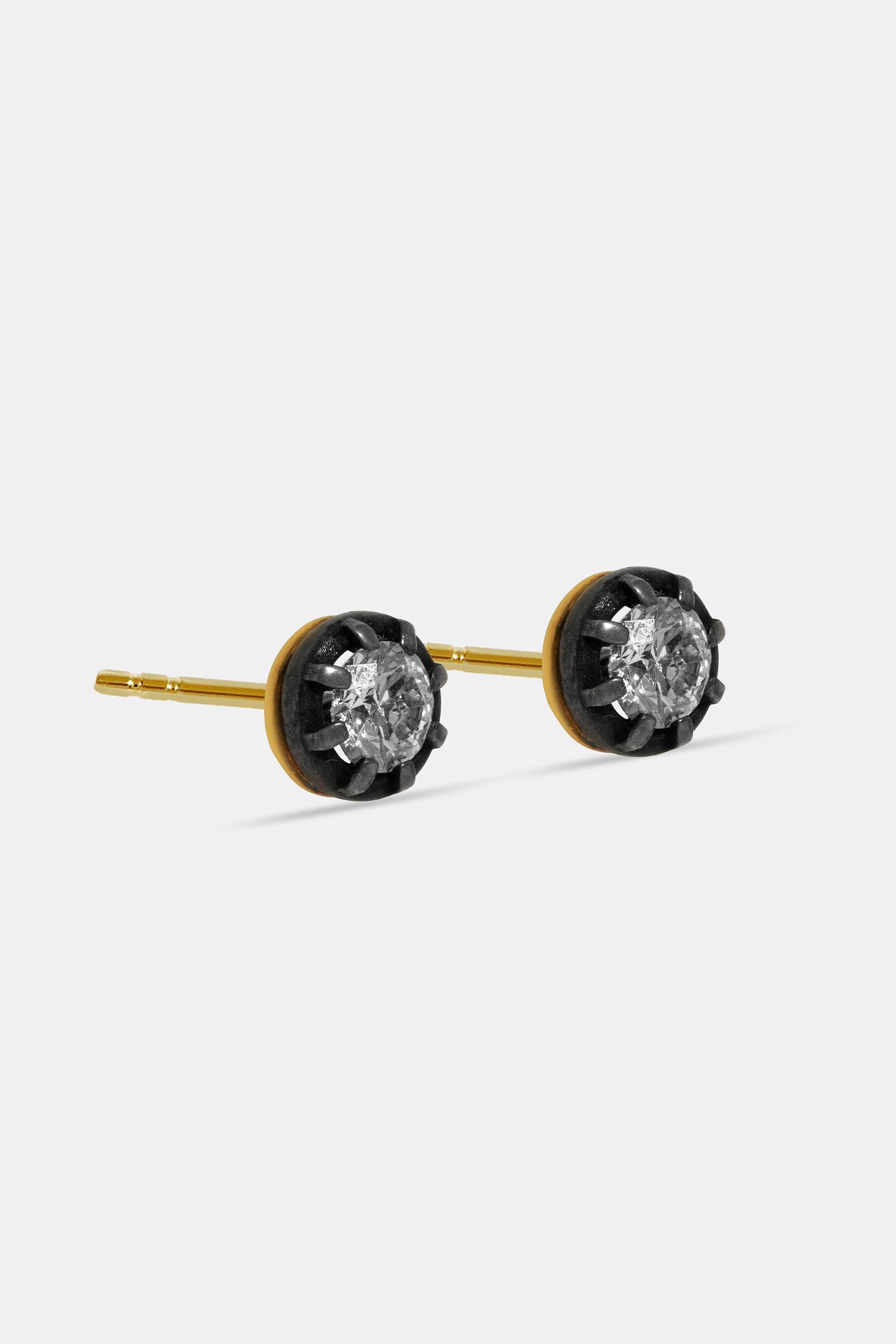 Midnight studs 0.90ct