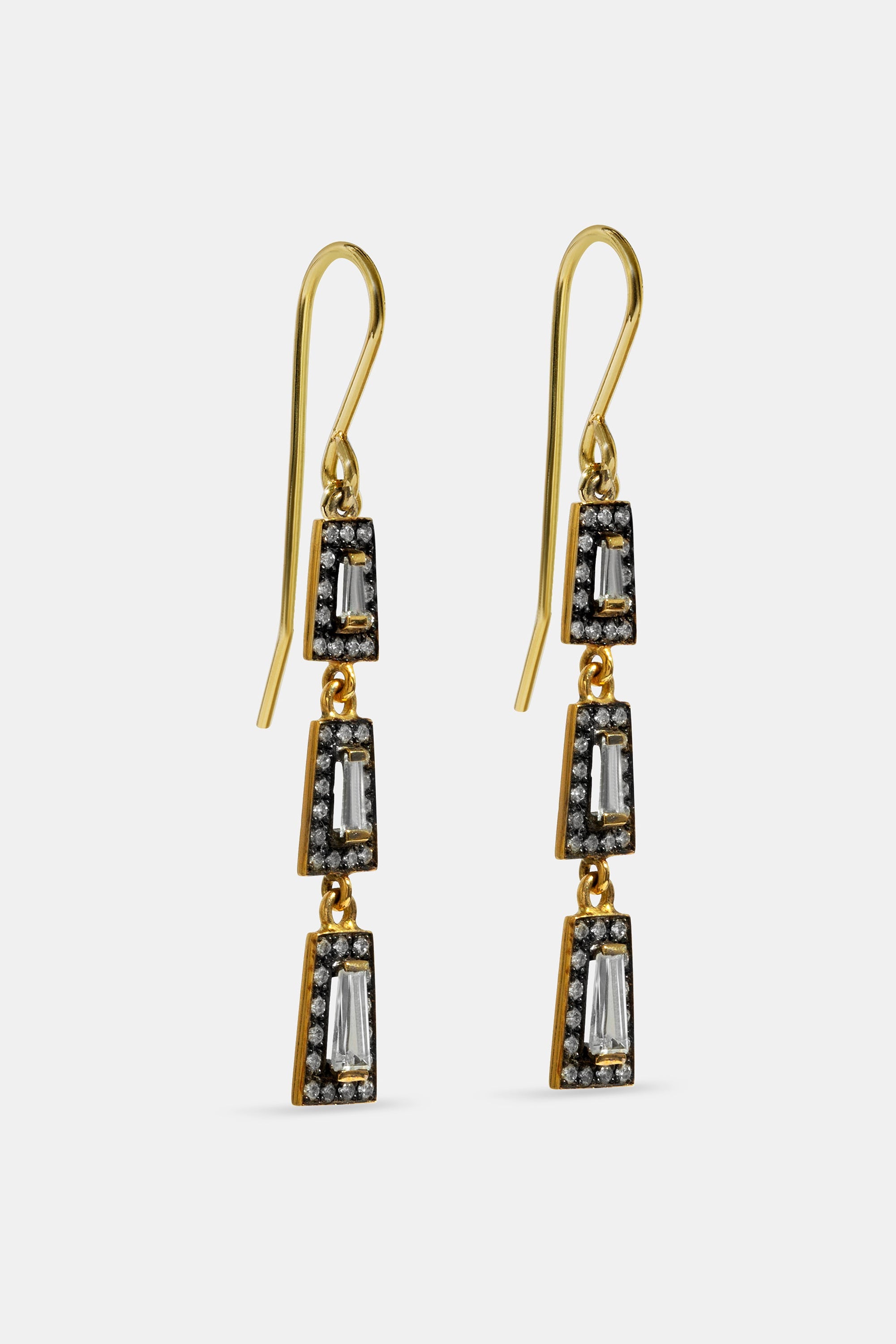 Midnight three taper earrings