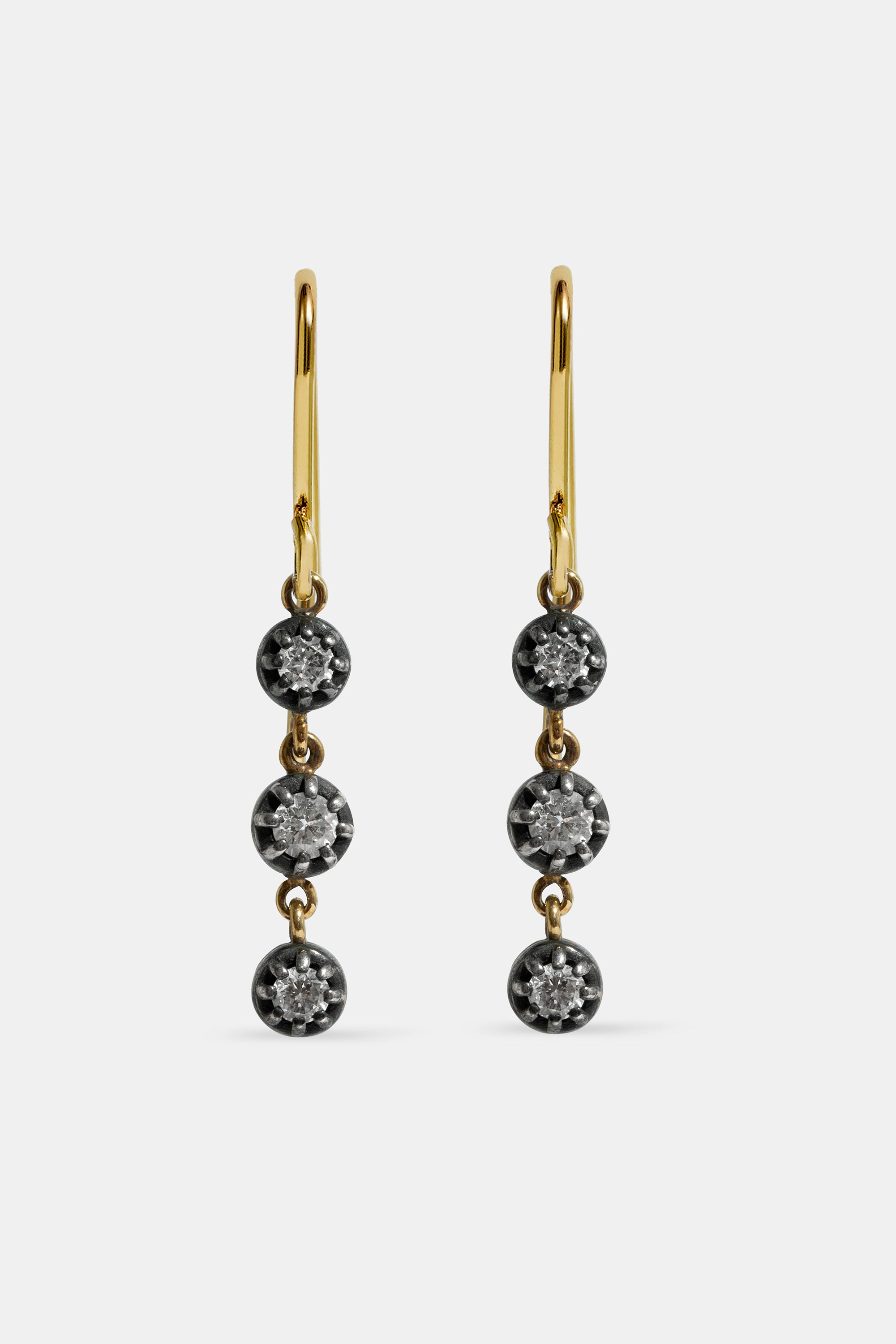 Midnight 3 diamonds hook earrings