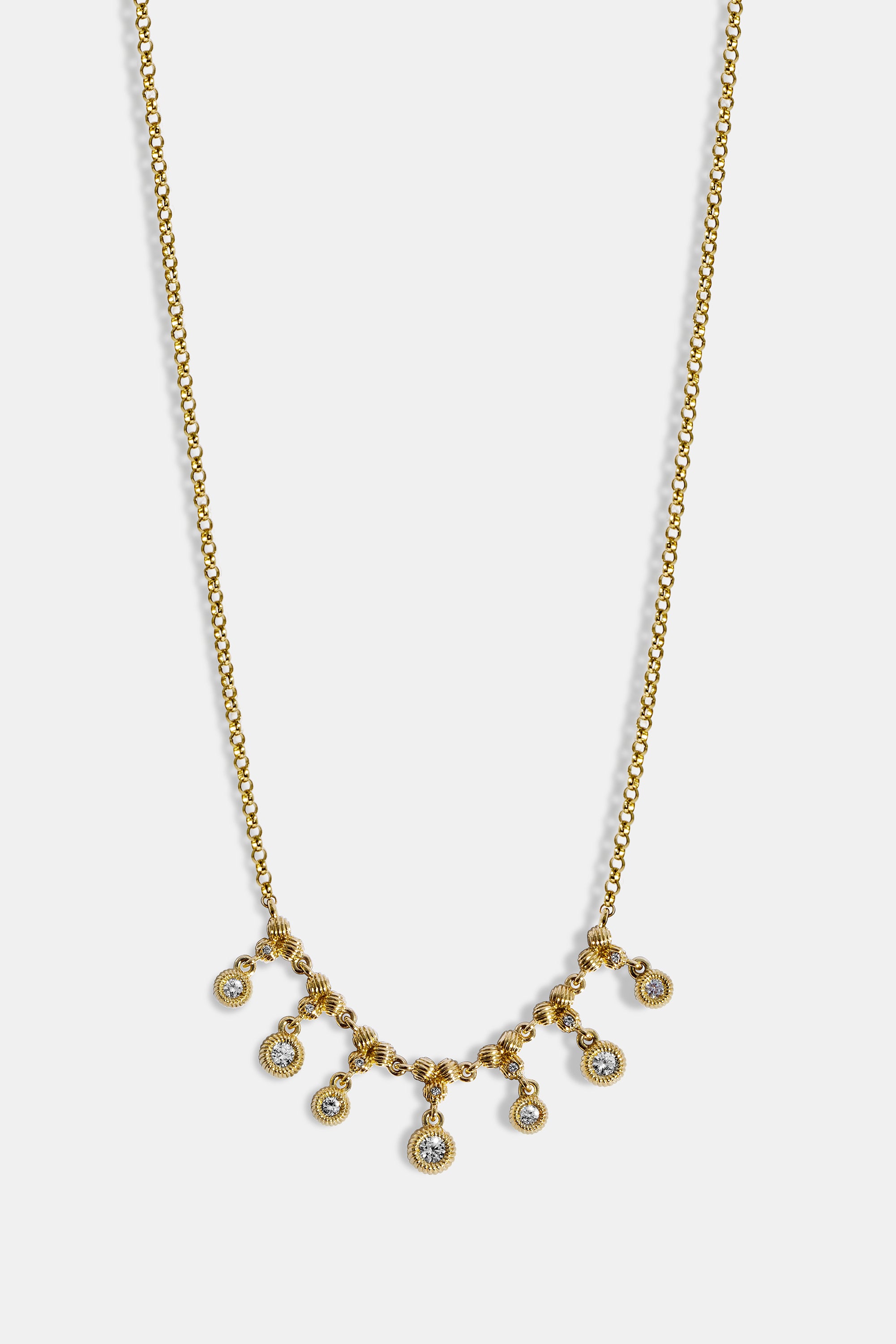 Cabo demi bolitas pequeñas