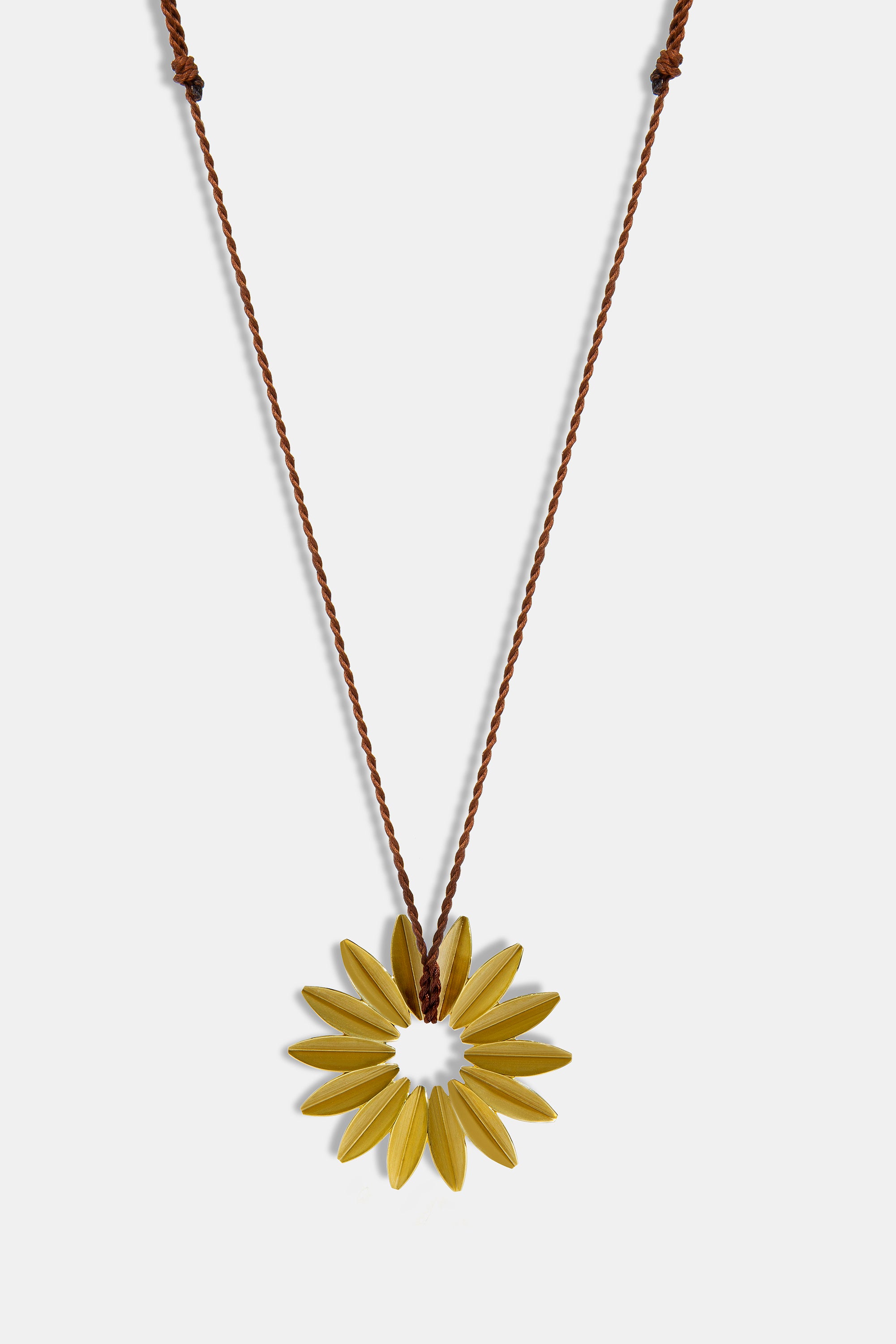 Colgante de cinta Swords grande 