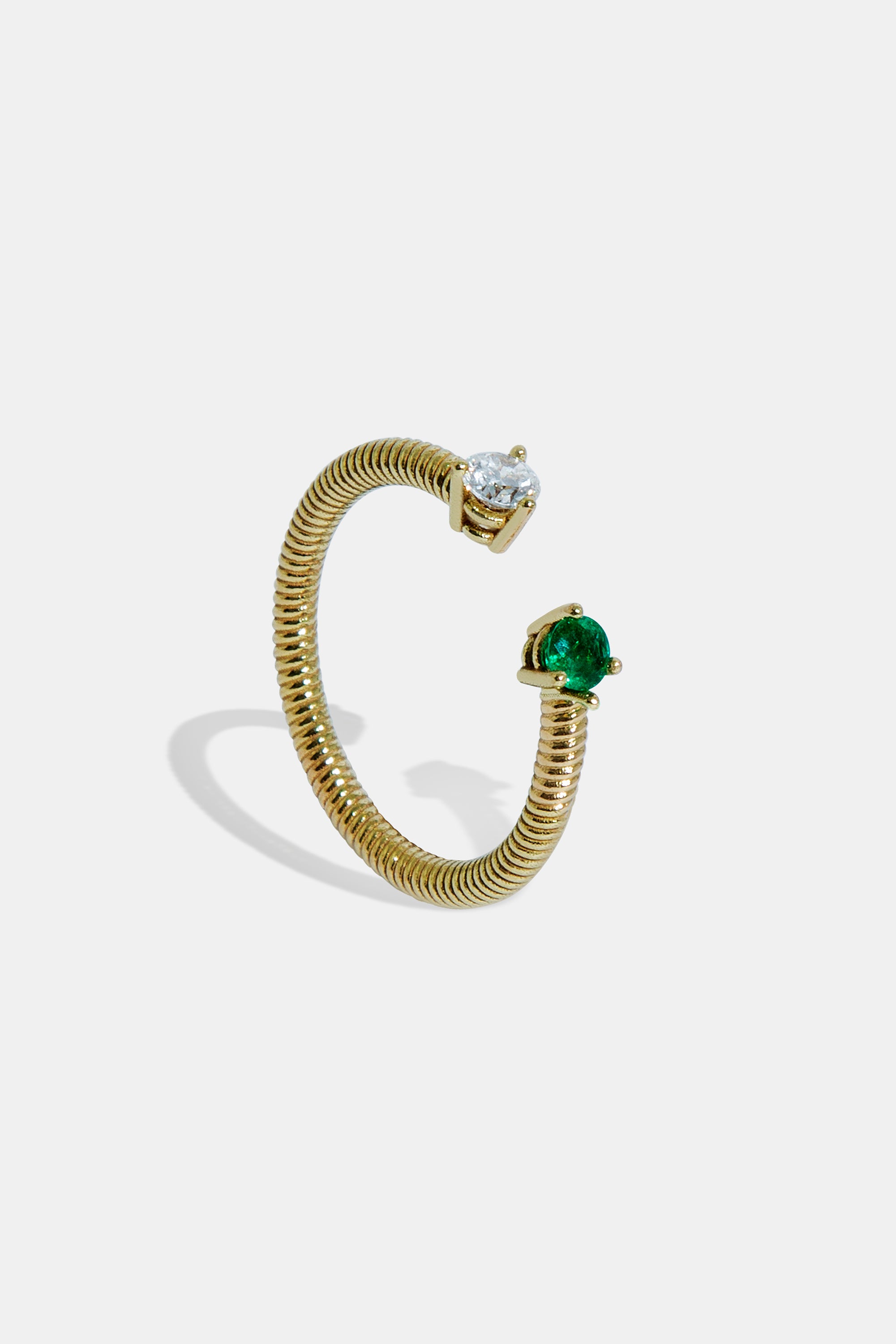 Cabo open ring diamond & emerald