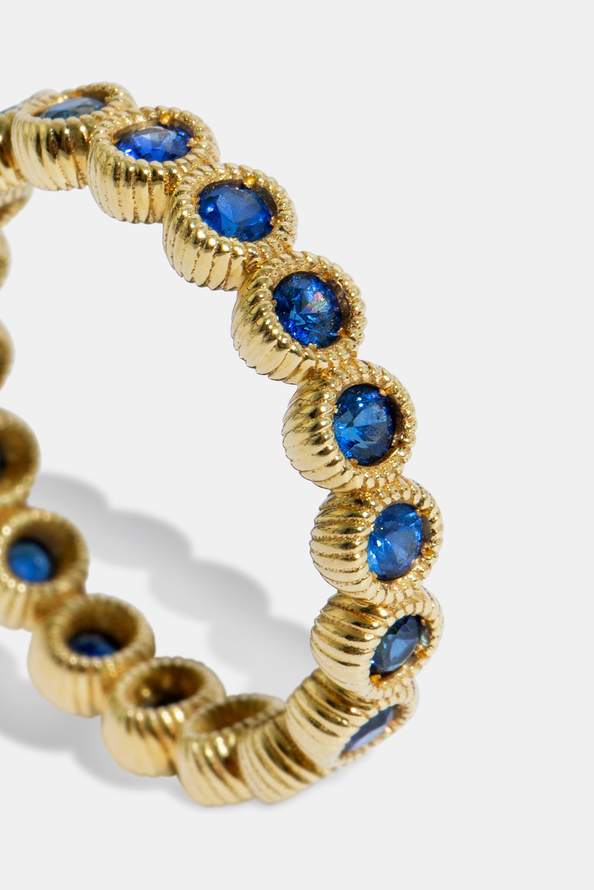 Cabo Anitta sapphire ring