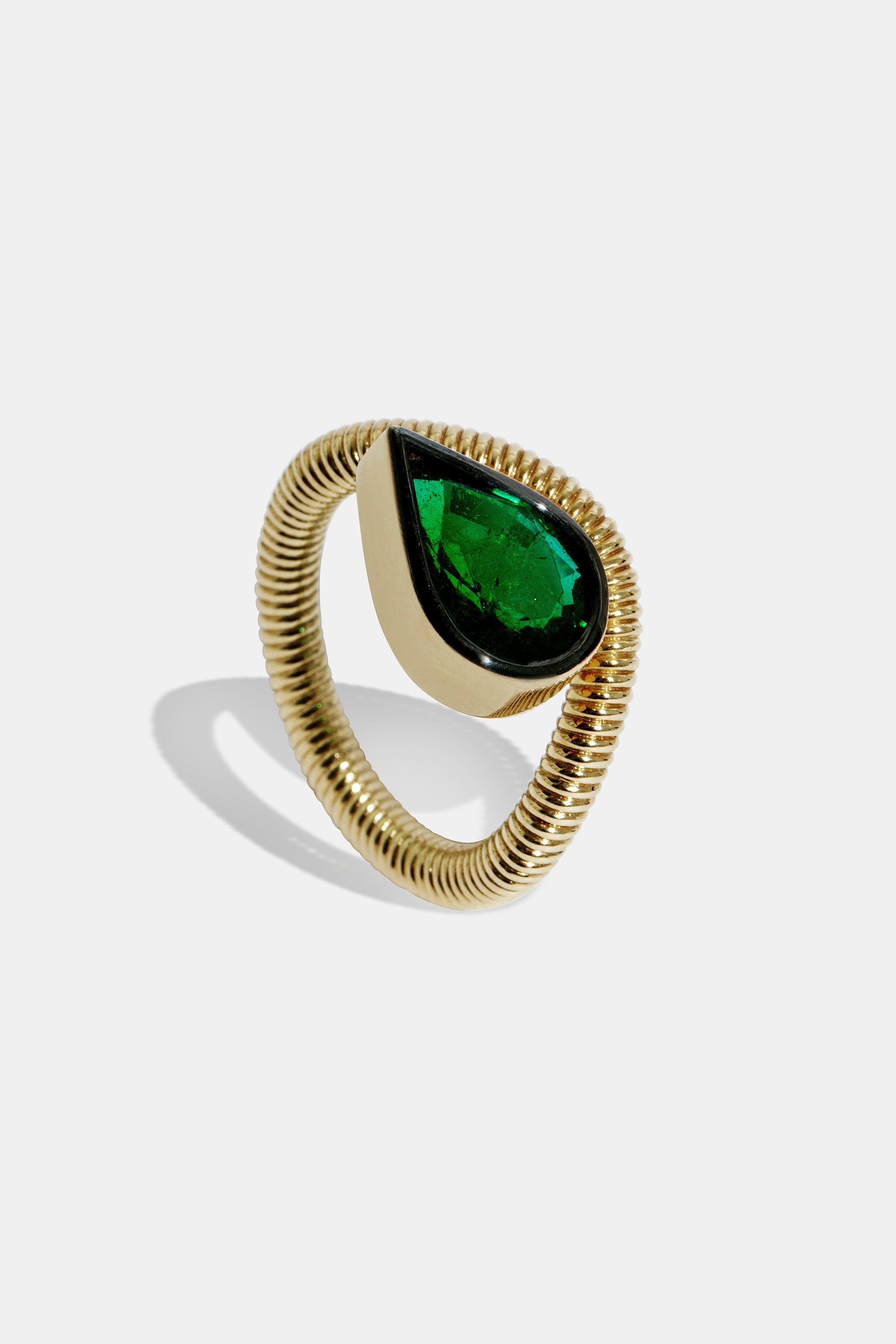 Pear emerald ring