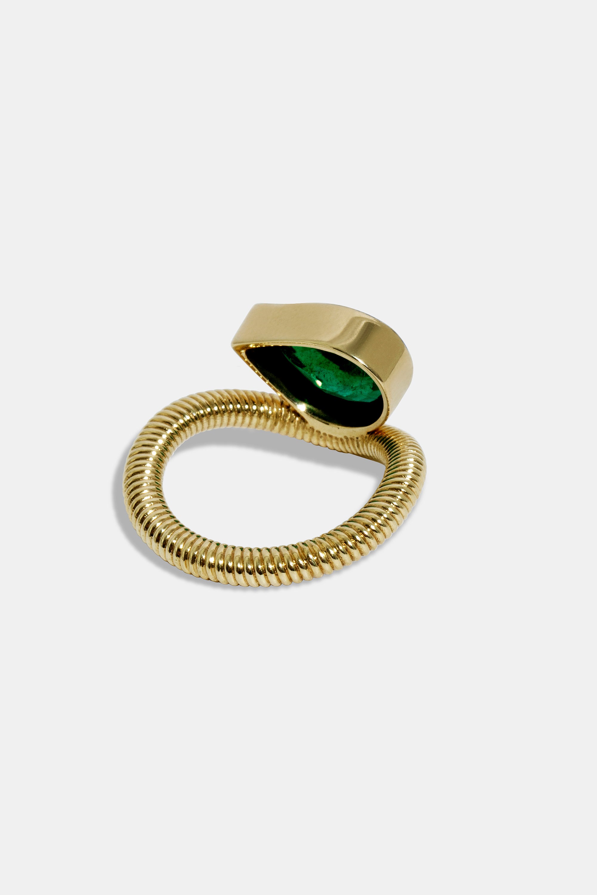 Pear emerald ring