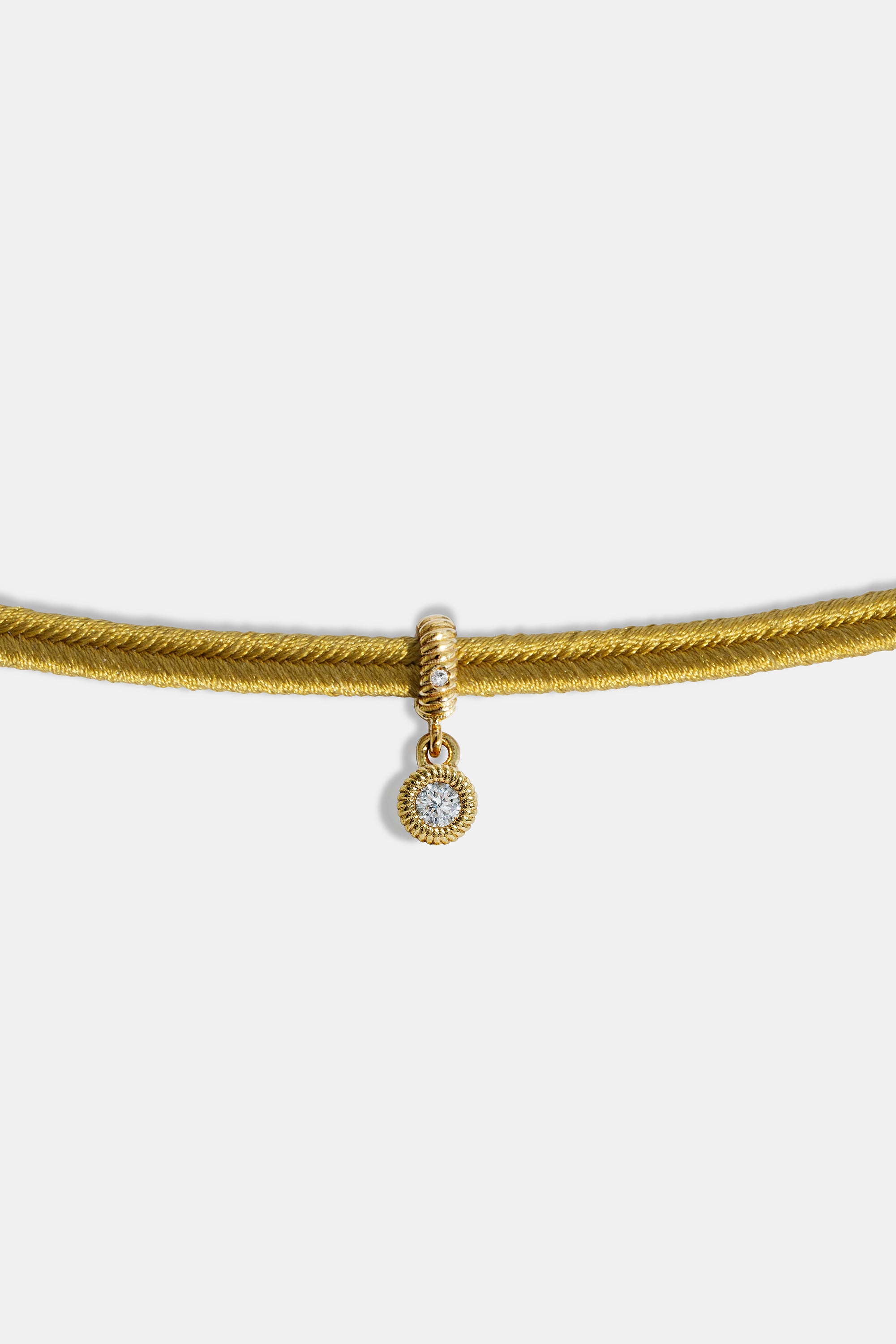 Cabo green silk choker 0,05ct