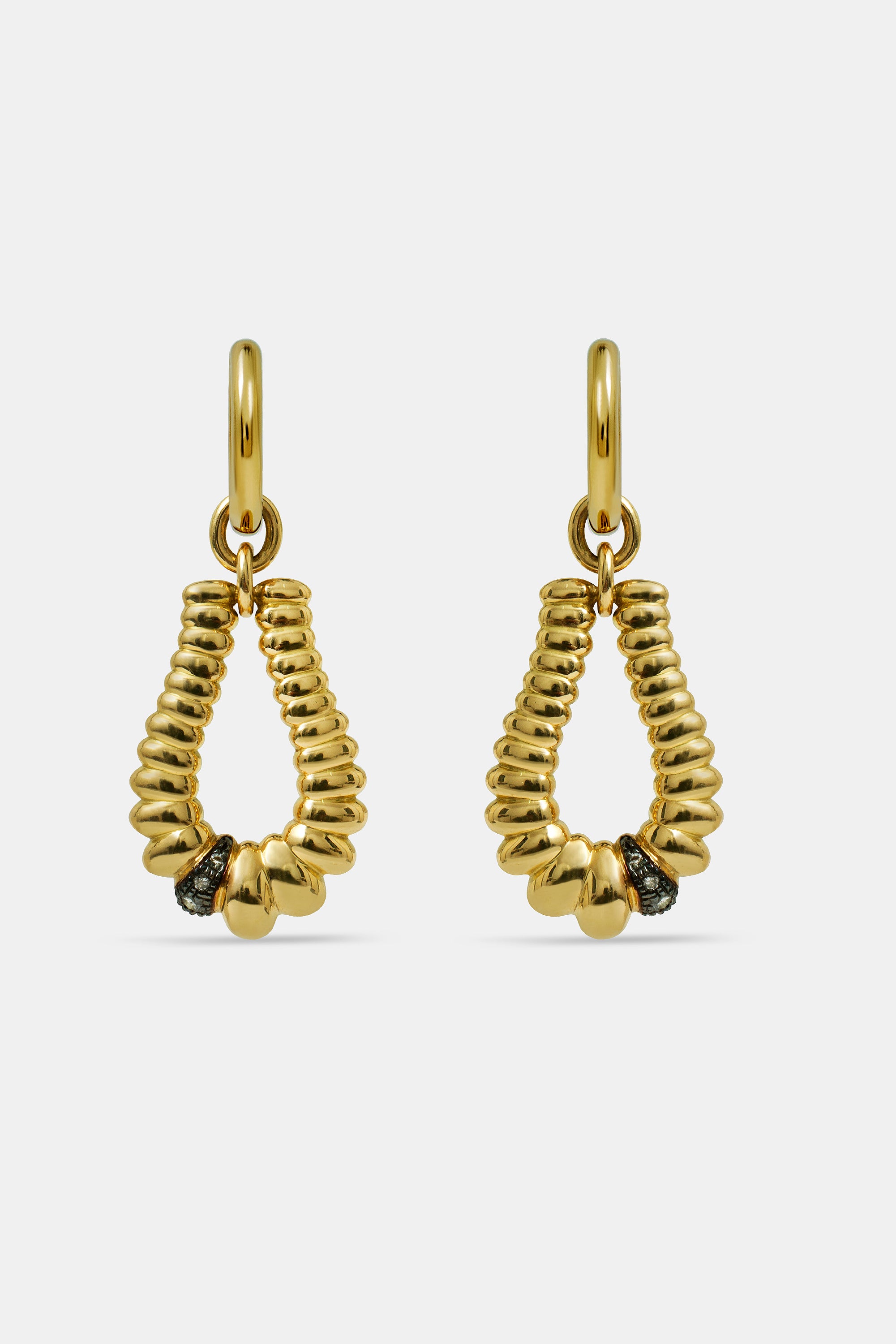 Pendientes espirales de rodio negro