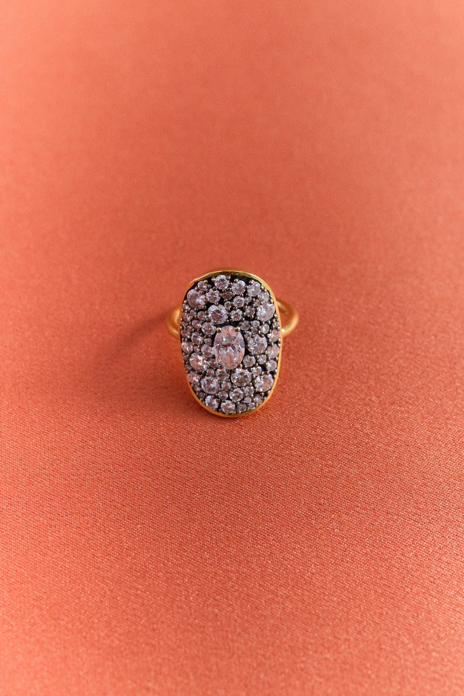 Anillo Midnight oval