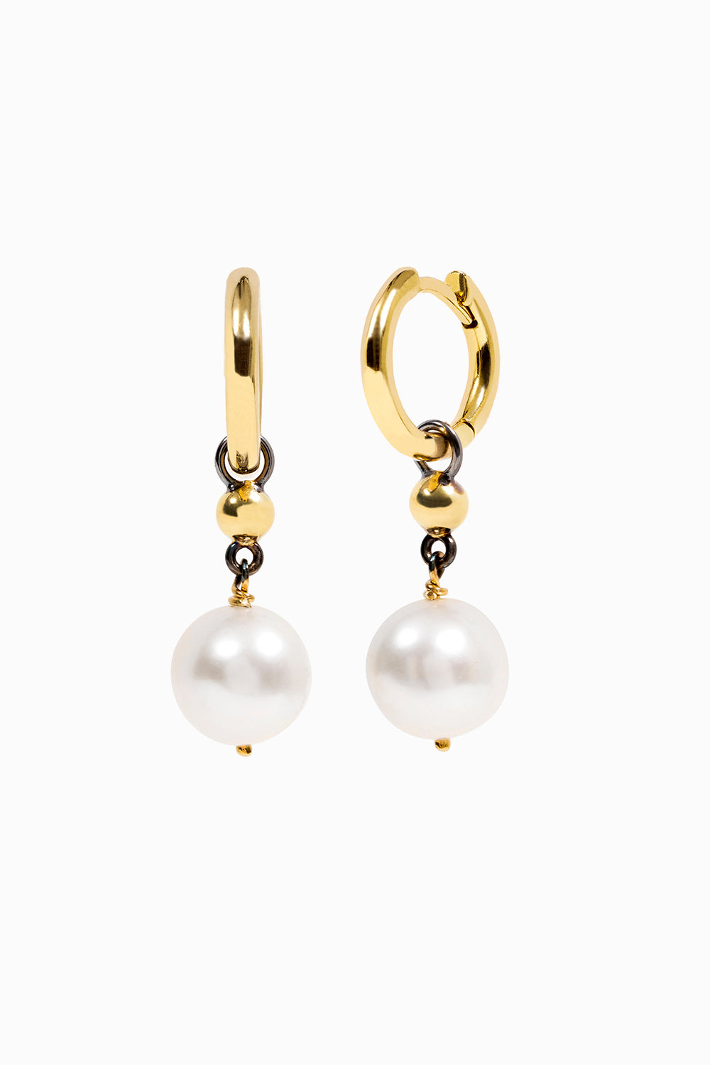 Pearls and balls hoop earrings